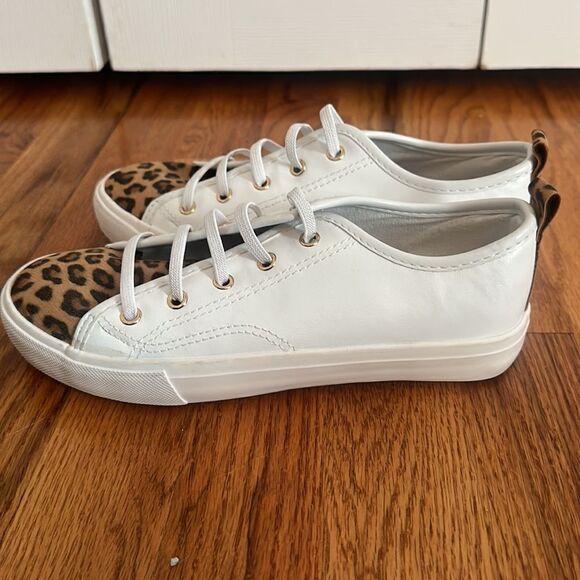 Austin Trading Co. Company Girls Leopard Casual Tennis Shoe Sneaker size 3 - Picture 4 of 9